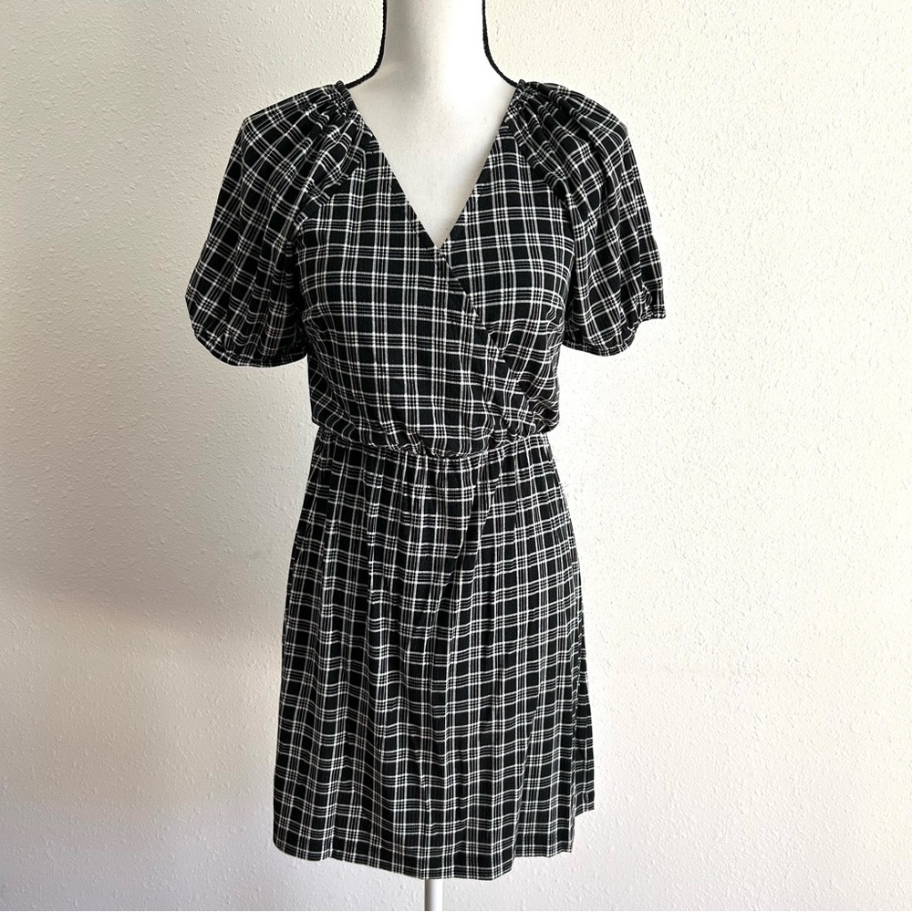 Loft Black White Plaid Dress Women's Size XS Puff Sleeve Faux Wrap Fit & Flare